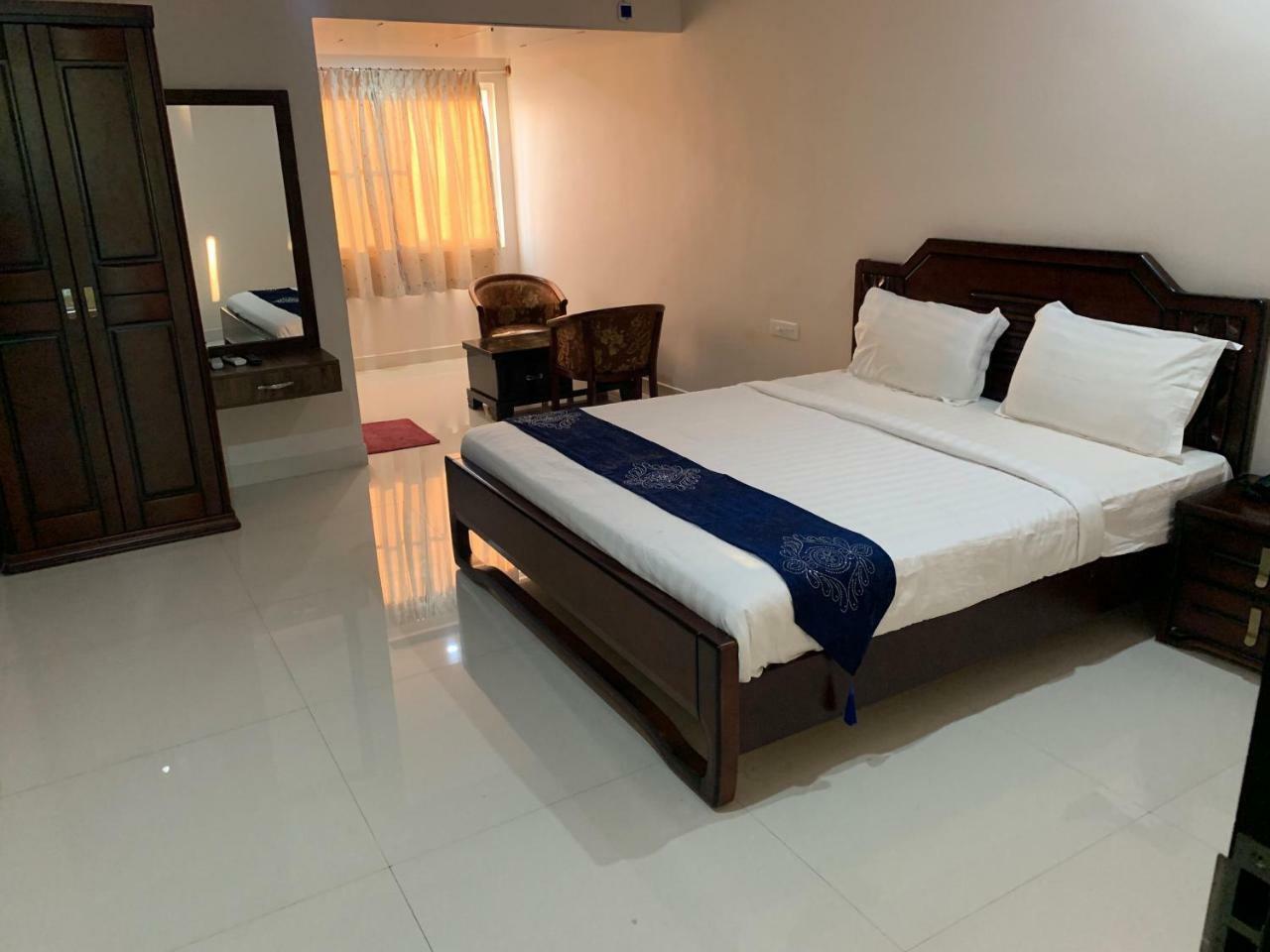 Jnr Grand Madanapalle Exterior foto